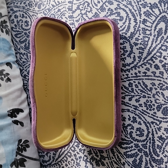 Gucci Glasses - Picture 7 of 8